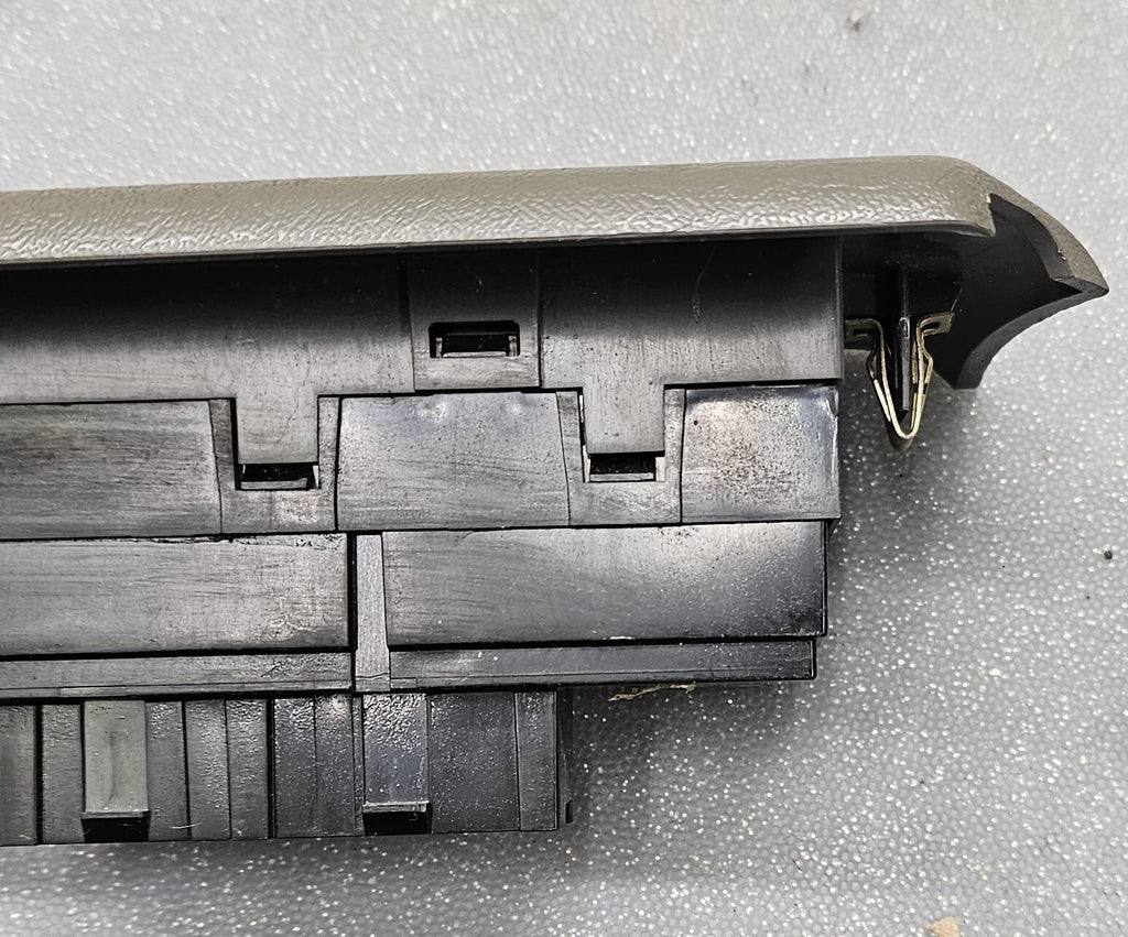 🔥02-05 Chevy TRAILBLAZER Window Switch Front RIGHT Passenger Side GRAY WS6