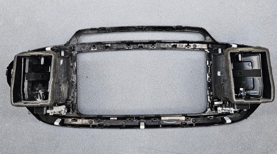 🔥16-18 KIA SORENTO RADIO CENTER DASH SURROUND BEZEL TRIM VENTS Assembly Silver