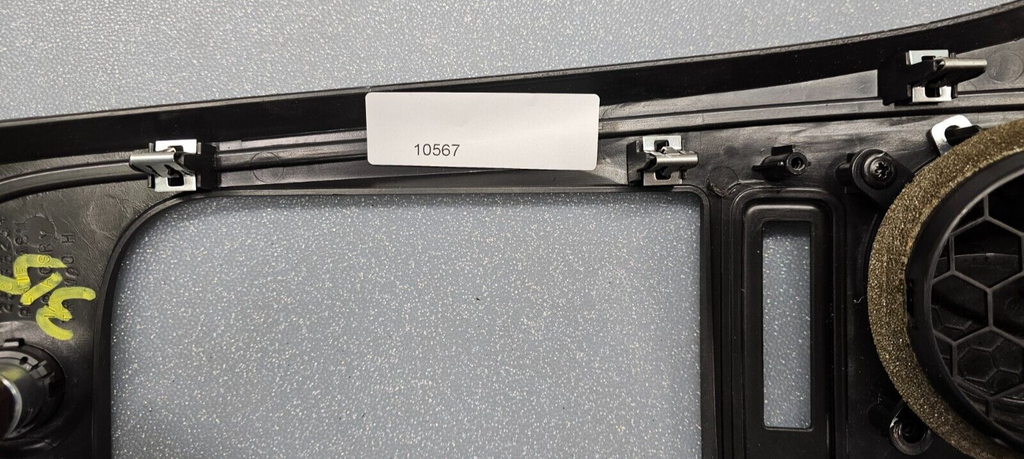 🔥06-11 Chevy HHR Center Dash AM FM Radio Display Stereo Audio Trim Gray B37