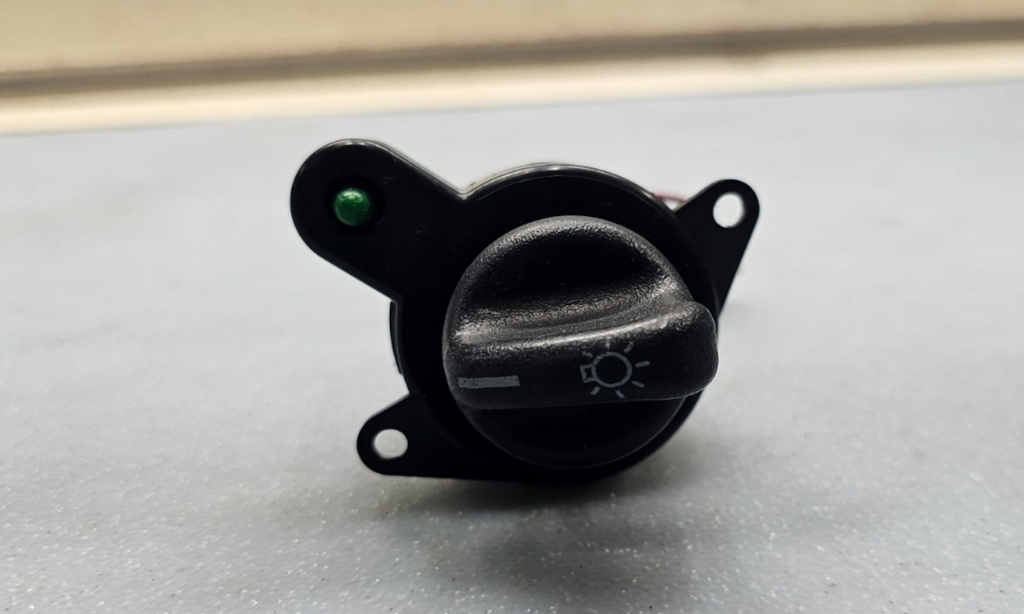 95-06 RANGER EXPLORER SPORT TRAC 4X4 FOUR WHEEL DRIVE SWITCH CONTROL KNOB BLACK