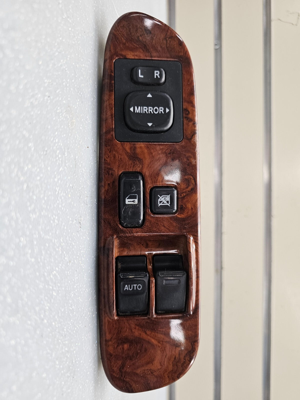98-03 Sienna Solara 00-06 Tundra Power Driver Master Window Switch Assembly Wood