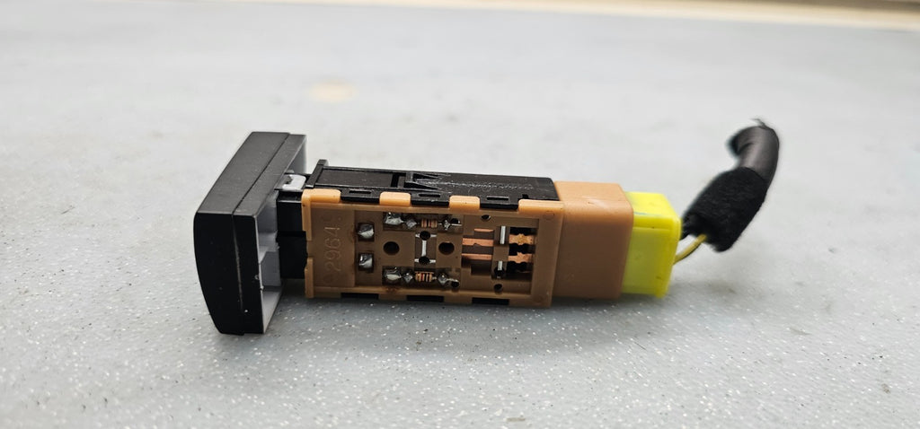 🔥09-12 HYUNDAI SANTA FE Rear Window Heating Heated Switch Button Assembly OEM