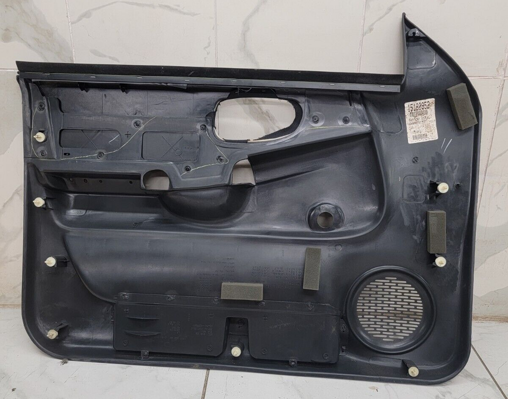98-04 Chevy Blazer Jimmy S-10 GMC Sonoma Front Door Panels MANUAL OEM RIGHT GRAY
