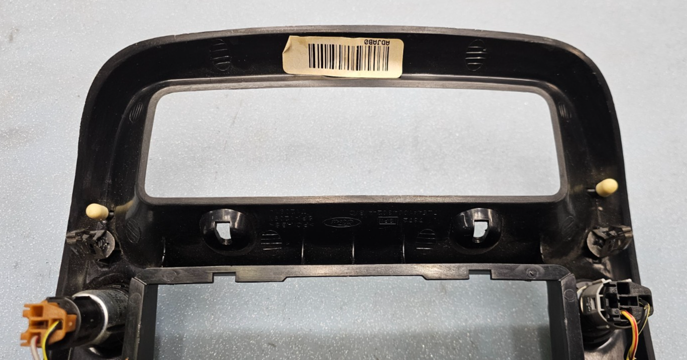 95-10 Ranger Explorer Center Dash Radio Stereo Display Bezel Trim Panel BLACK B2
