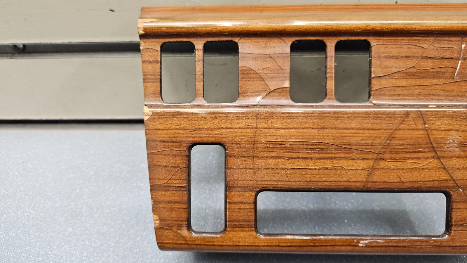86-96 Mercedes Benz W124 Dash Center Panel Climate Control Bezel OEM Woodgrain