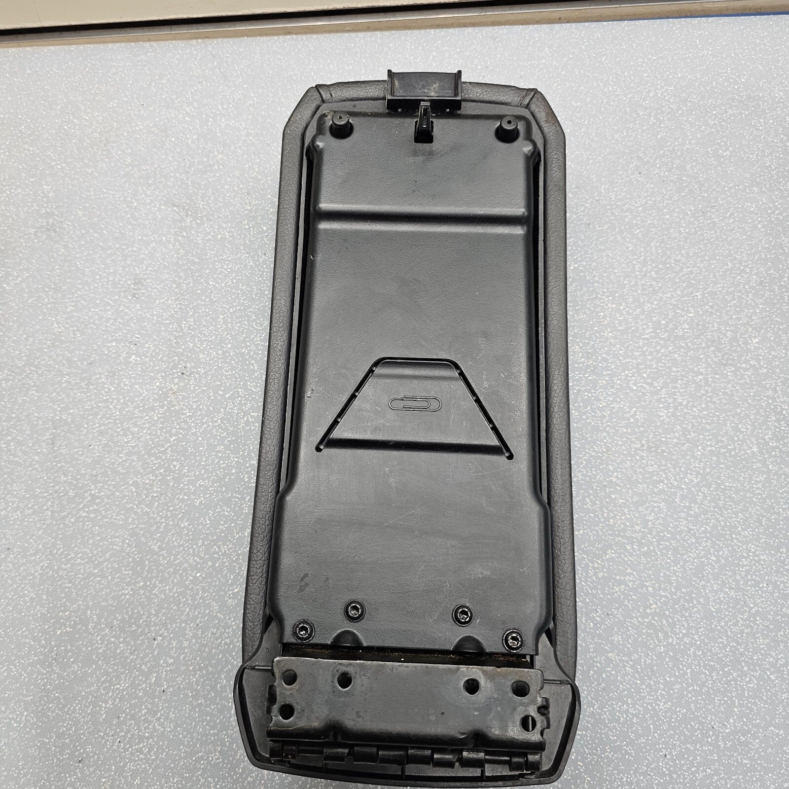🔥09-10 Journey Front Center Console Sliding Armrest Lid Top Pad Assembly Black