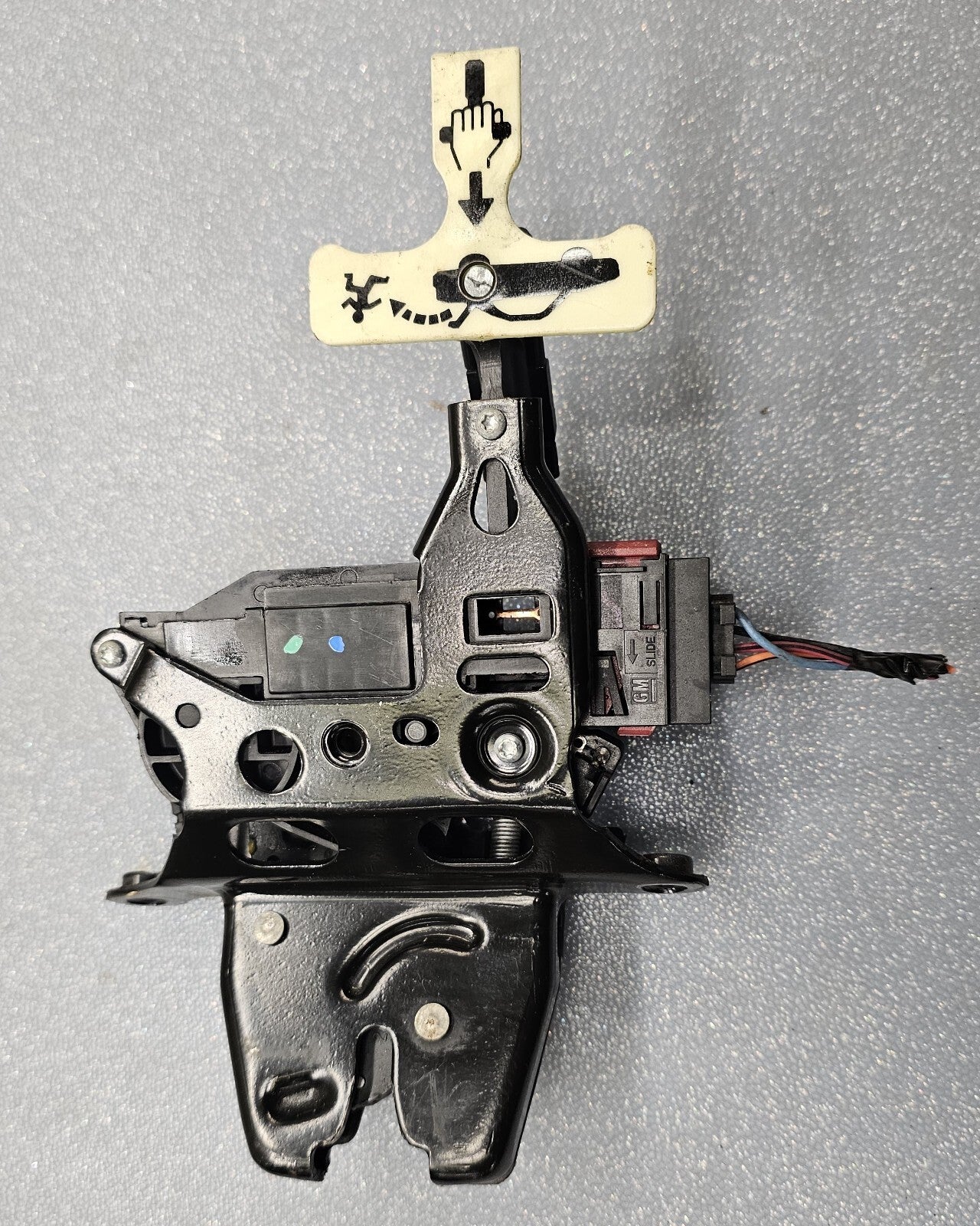 🔥2005-2009 BUICK LACROSSE TRUNK LID LATCH POWER LOCK ACTUATOR RELEASE ASSEMBLY