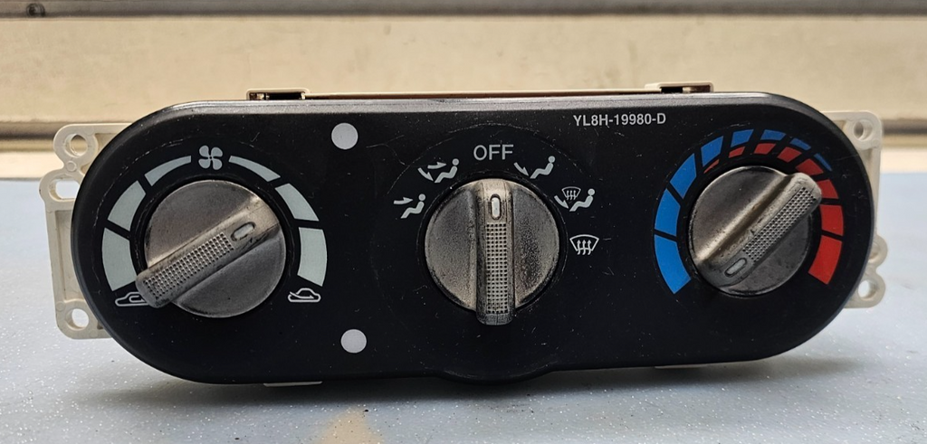 🔥05-06 Tribute Dash AC HVAC A/C Heater Climate Control Panel Temperature Black
