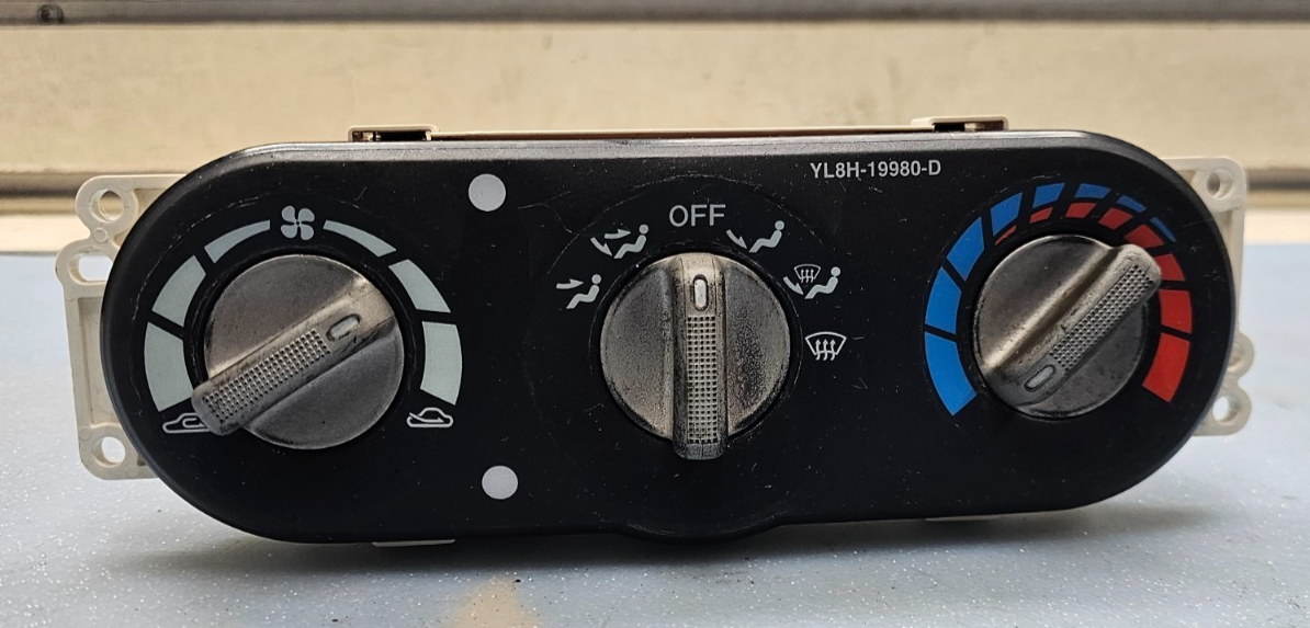🔥05-06 Tribute Dash AC HVAC A/C Heater Climate Control Panel Temperature Black