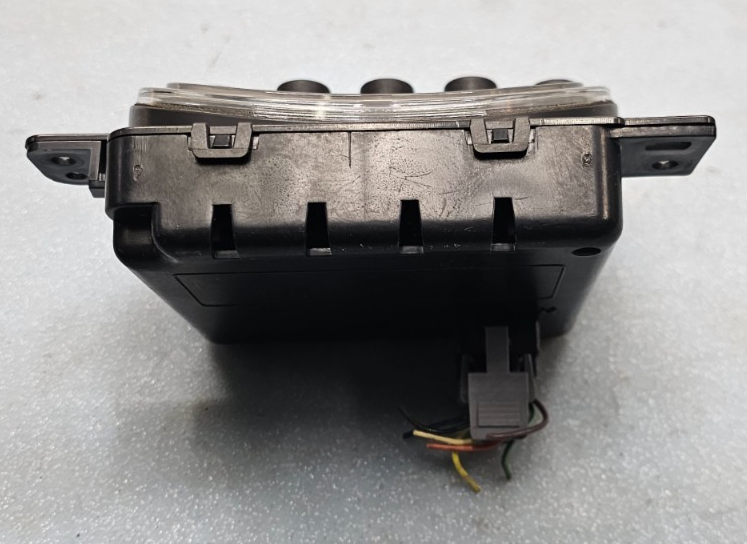 🔥04-08 PONTIAC GRAND PRIX 5 Button Info Display Screen Center Dash Bezel Switch