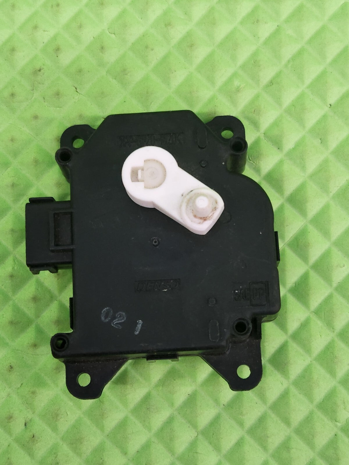 2005-2010 HONDA ODYSSEY A/C HEATER BLEND DOOR ACTUATOR OEM BLACK