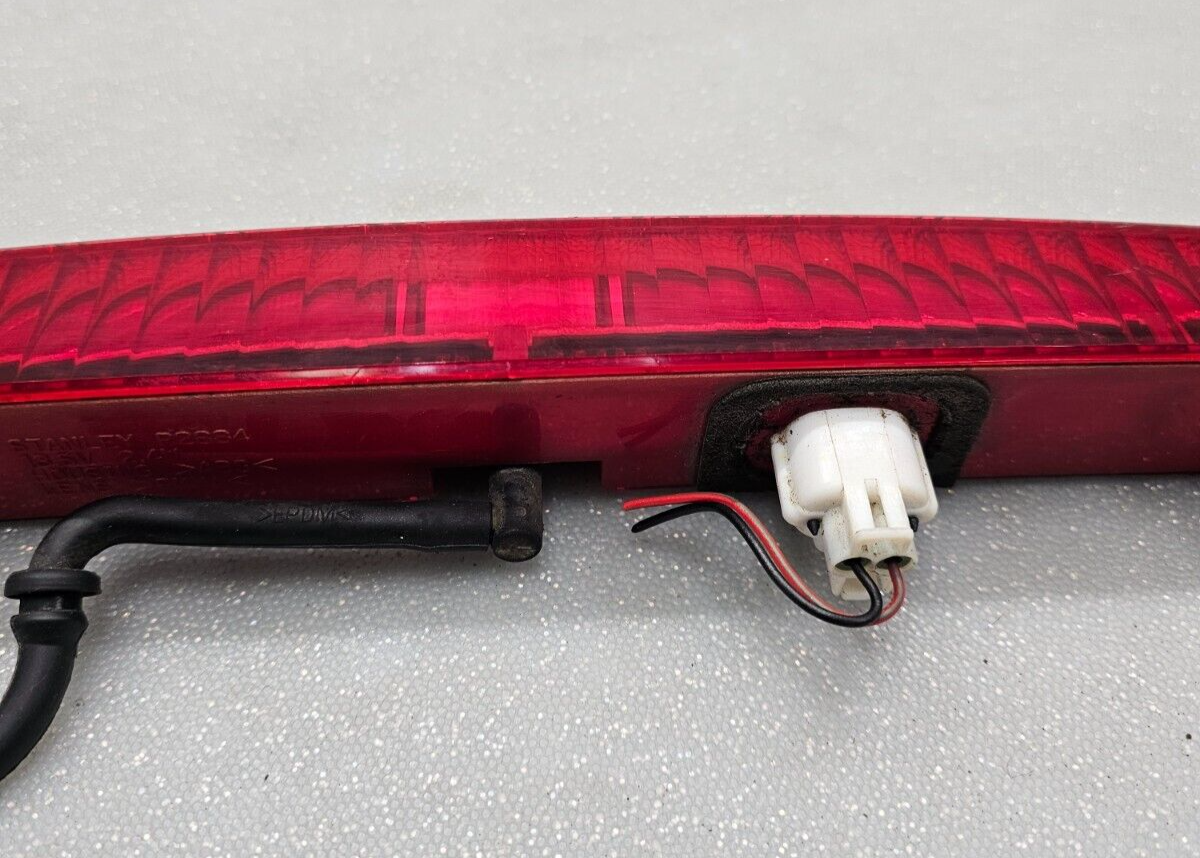 🔥2003-2007 Nissan Murano Rear 3rd Third Brake Light High Mount OEM