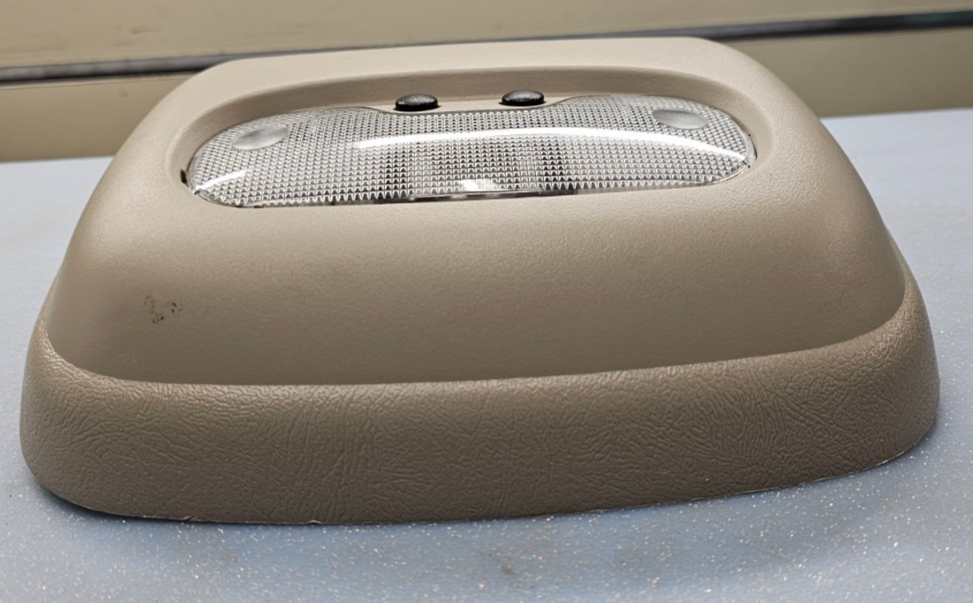 🔥00-06 ESCALADE SUBURBAN TAHOE YUKON OVERHEAD CONSOLE DOME LIGHT LAMP TAN OEM
