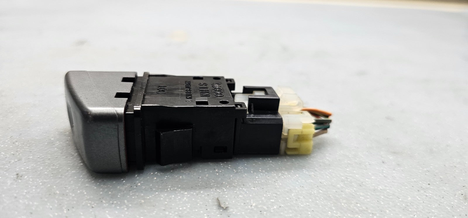 🔥05-07 Impreza WRX STI Hazard Control Emergency Flasher Switch Button Black