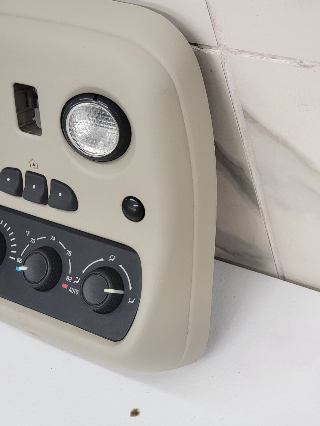🔥03-06 Escalade Tahoe Yukon OVERHEAD ROOF CONSOLE/MAP LIGHT  LIGHT TAN