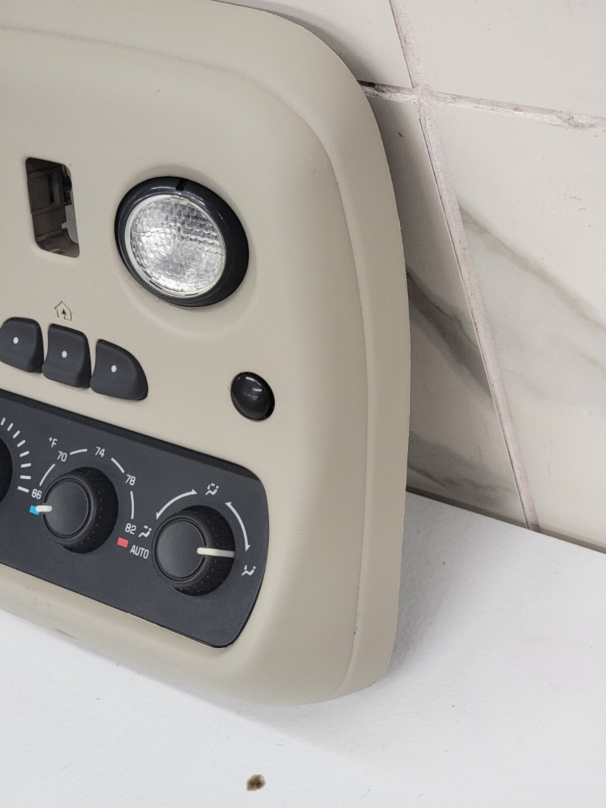 🔥03-06 Escalade Tahoe Yukon OVERHEAD ROOF CONSOLE/MAP LIGHT  LIGHT TAN