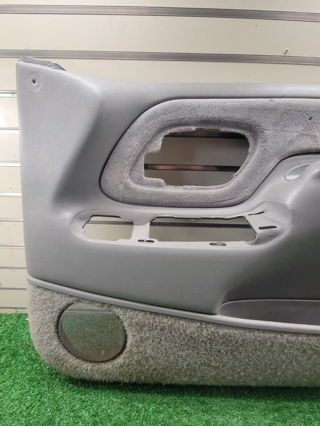 🔥95-99 Chevy GMC Silverado C/K DOOR PANEL Front Passenger Right Gray OEM D2