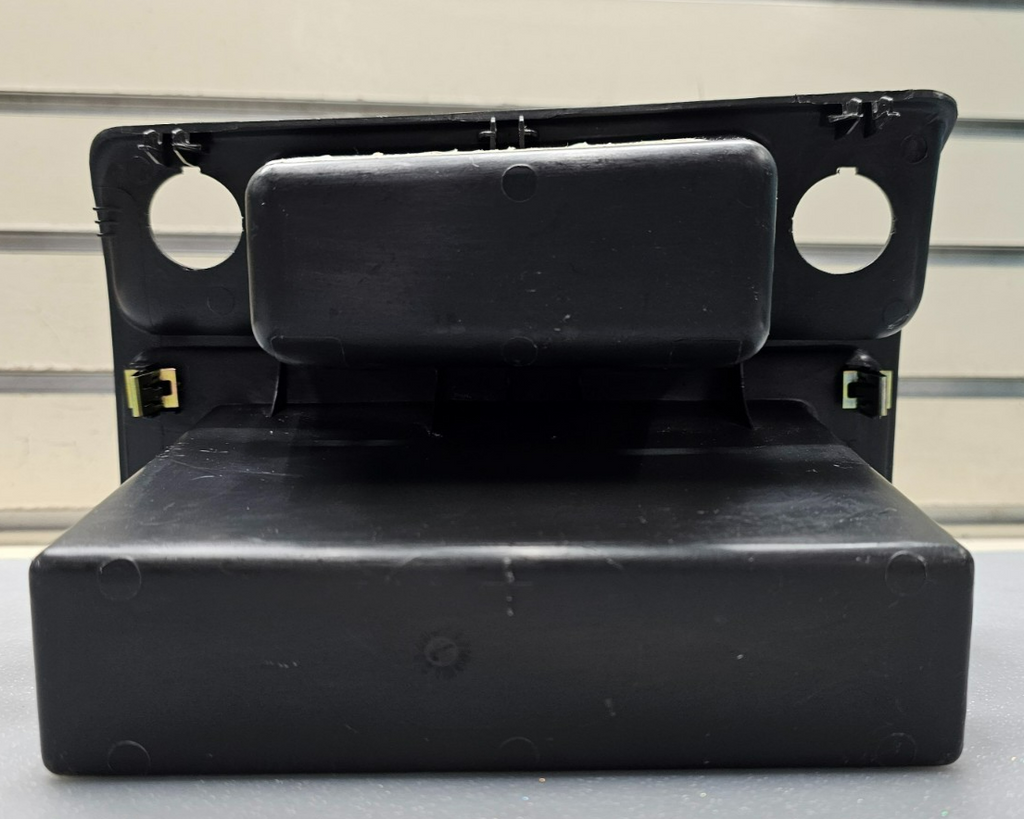 🔥03-06 SILVERADO SIERRA CENTER CONSOLE STORAGE BEZEL ASH TRAY ASSEMBLY BLACK
