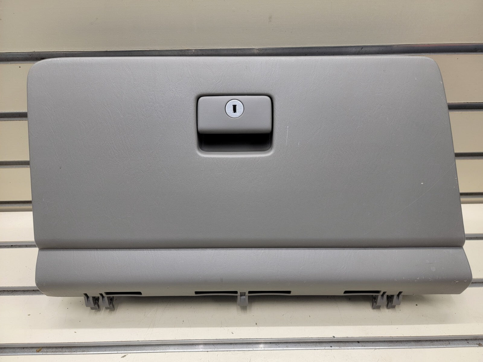 🔥 2002-2006 TOYOTA CAMRY GLOVE BOX DASH COMPARTMENT- TAN