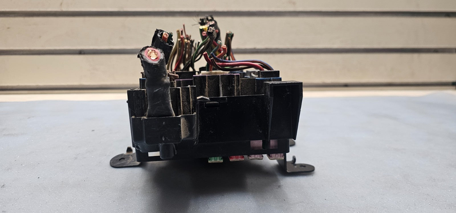🔥03-04 Ford F250 Excursion Fuse Block Relay Box Junction Body Control Module