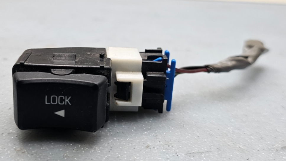 🔥00-05 CHEVY IMPALA POWER DOOR LOCK SWITCH black OEM
