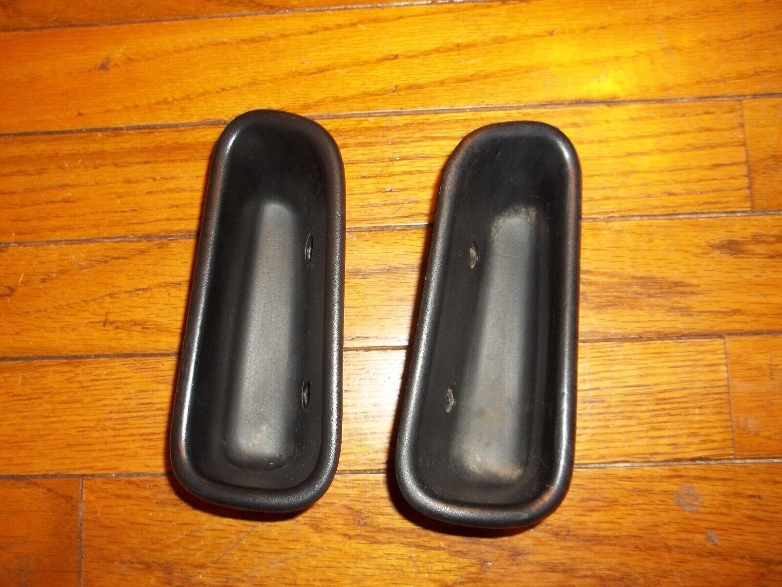 94-97 DODGE RAM 1500-3500 TRUCK DOOR PULL PANEL HANDLE CUPS 7082 extended cab