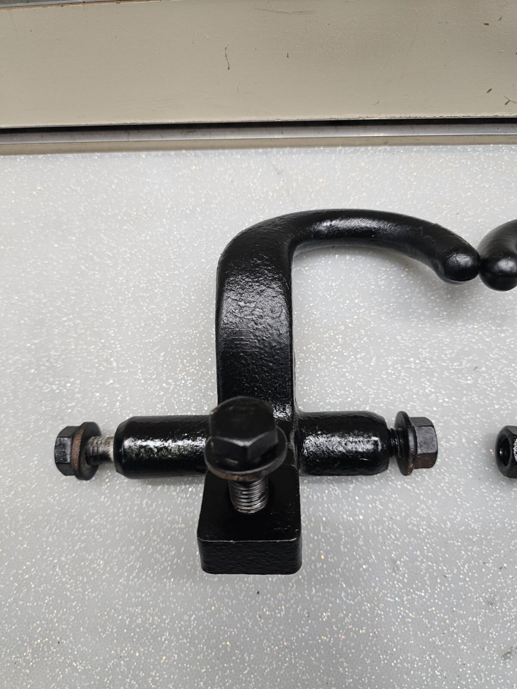 🔥 1999-2006 Chevrolet Silverado Tahoe GMC Yukon Sierra Front Tow Hooks Set OEM