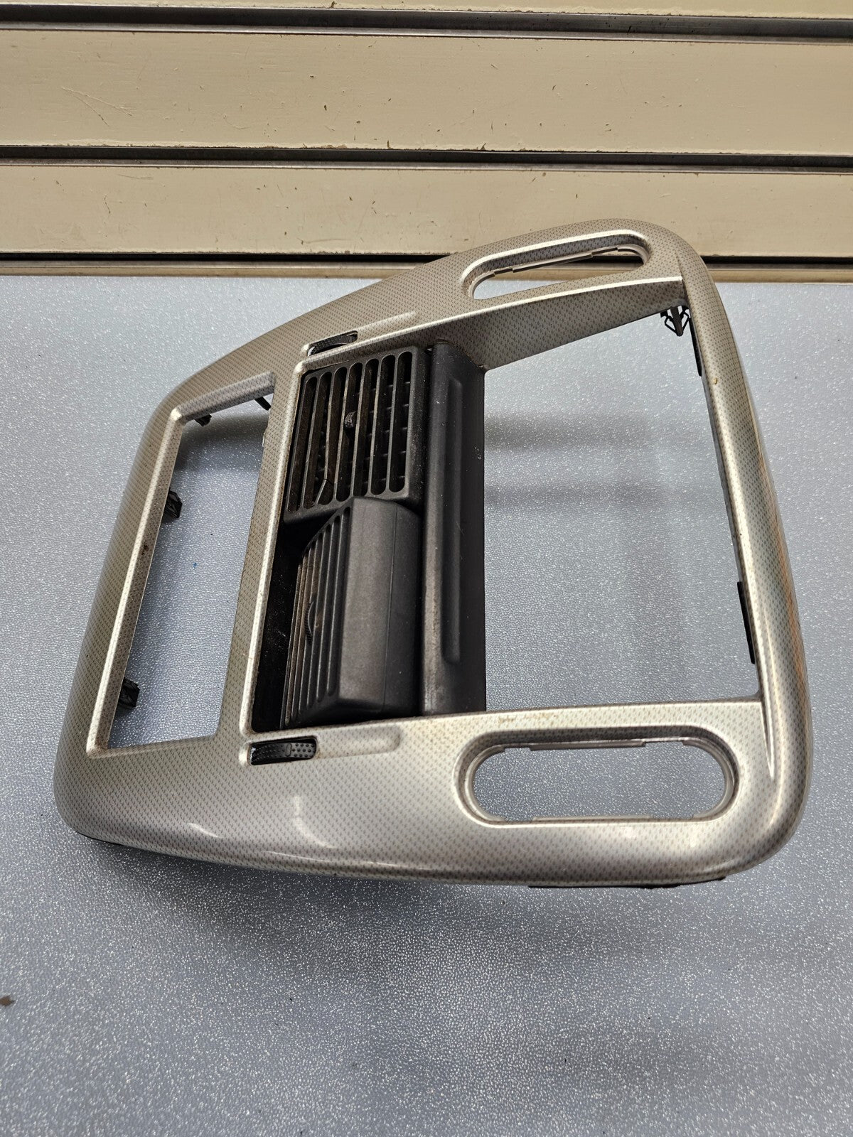 🔥02-05 MERCURY MOUNTAINEER Radio Bezel Center Dash Trim Air Vents SILVER OEM
