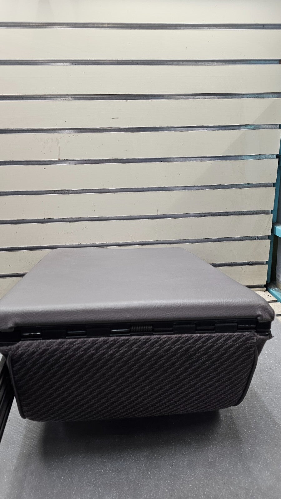 🔥94-01 RAM 1500 2500 3500 Front Center Console JUMP SEAT ARM REST Top Gray JS8