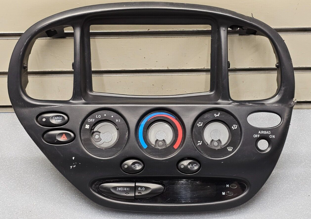 🔥00-06 Tundra Dash Center AM FM Radio Audio Stereo Display Climate Bezel Black