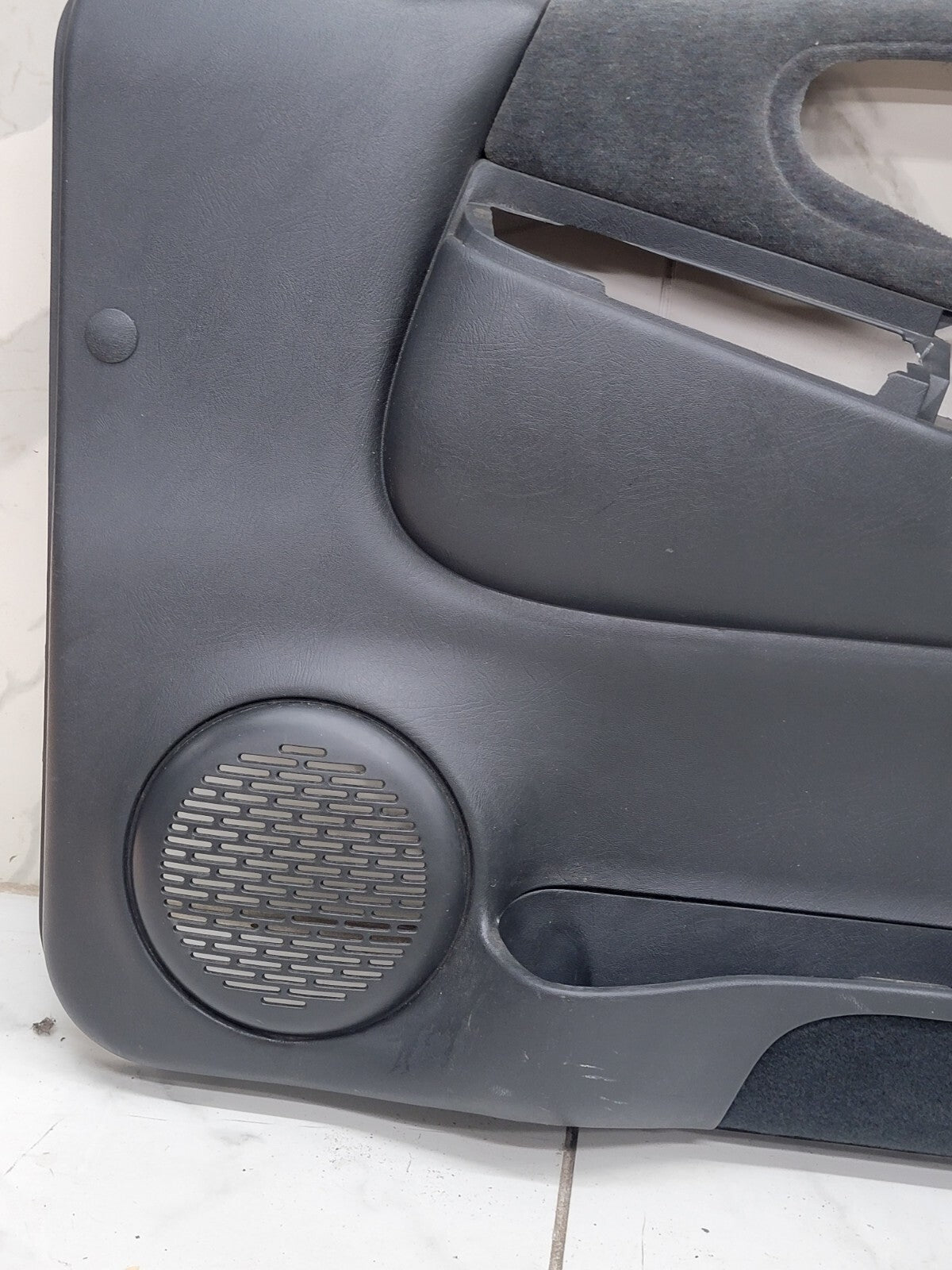 98-04 Chevy Blazer Jimmy S-10 GMC Sonoma Front Door Panels AUTO OEM RIGHT GRAY