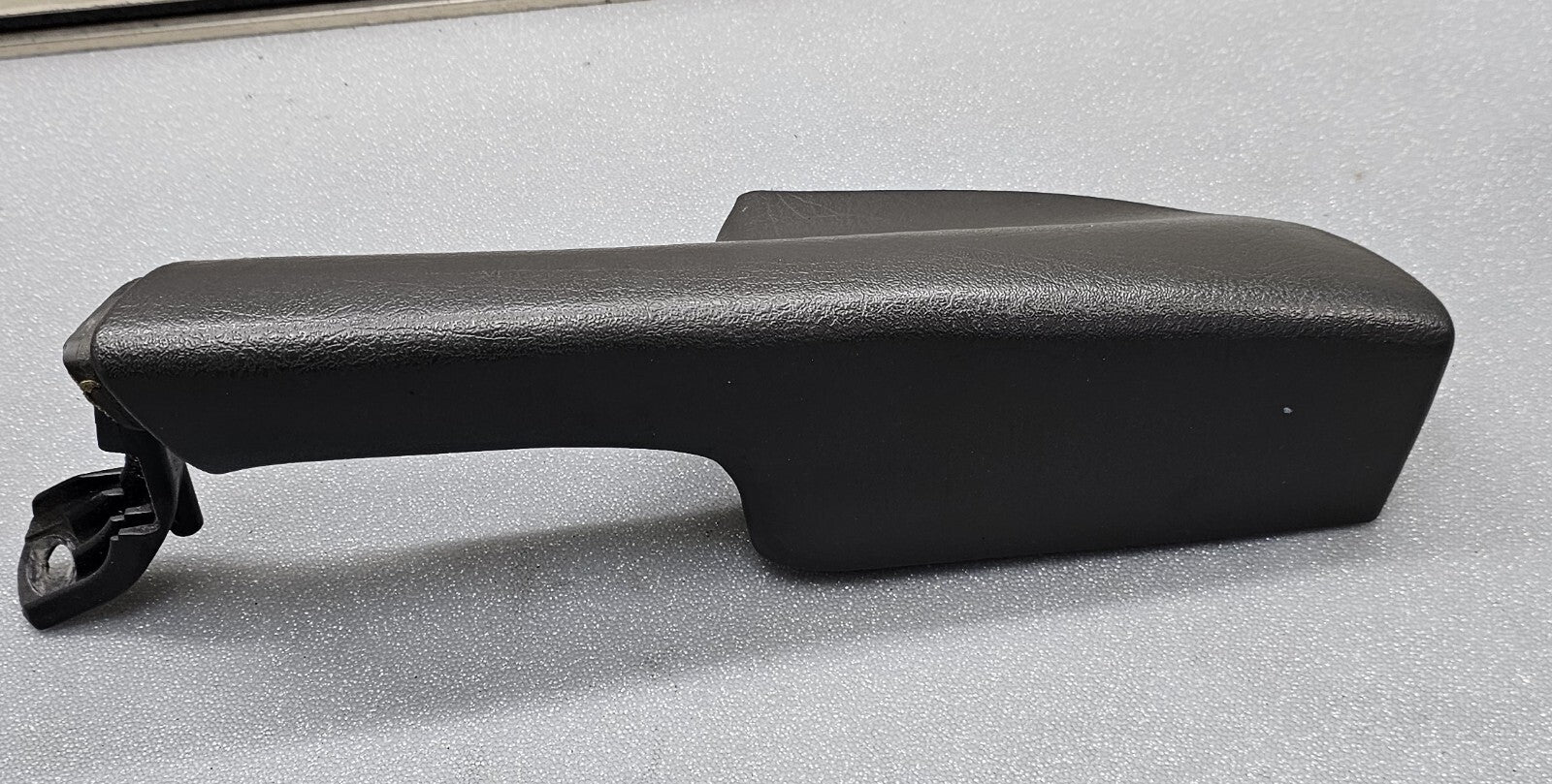 🔥02-09 TRAILBLAZER Door Panel ARMREST Pull Handle Front LEFT Driver Dk GRAY H4