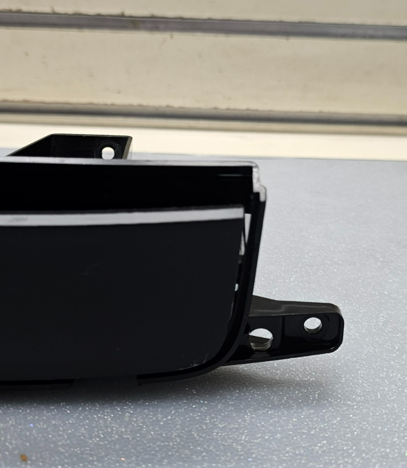 🔥06-12 Kia Sedona Dash Storage Compartment Box Black