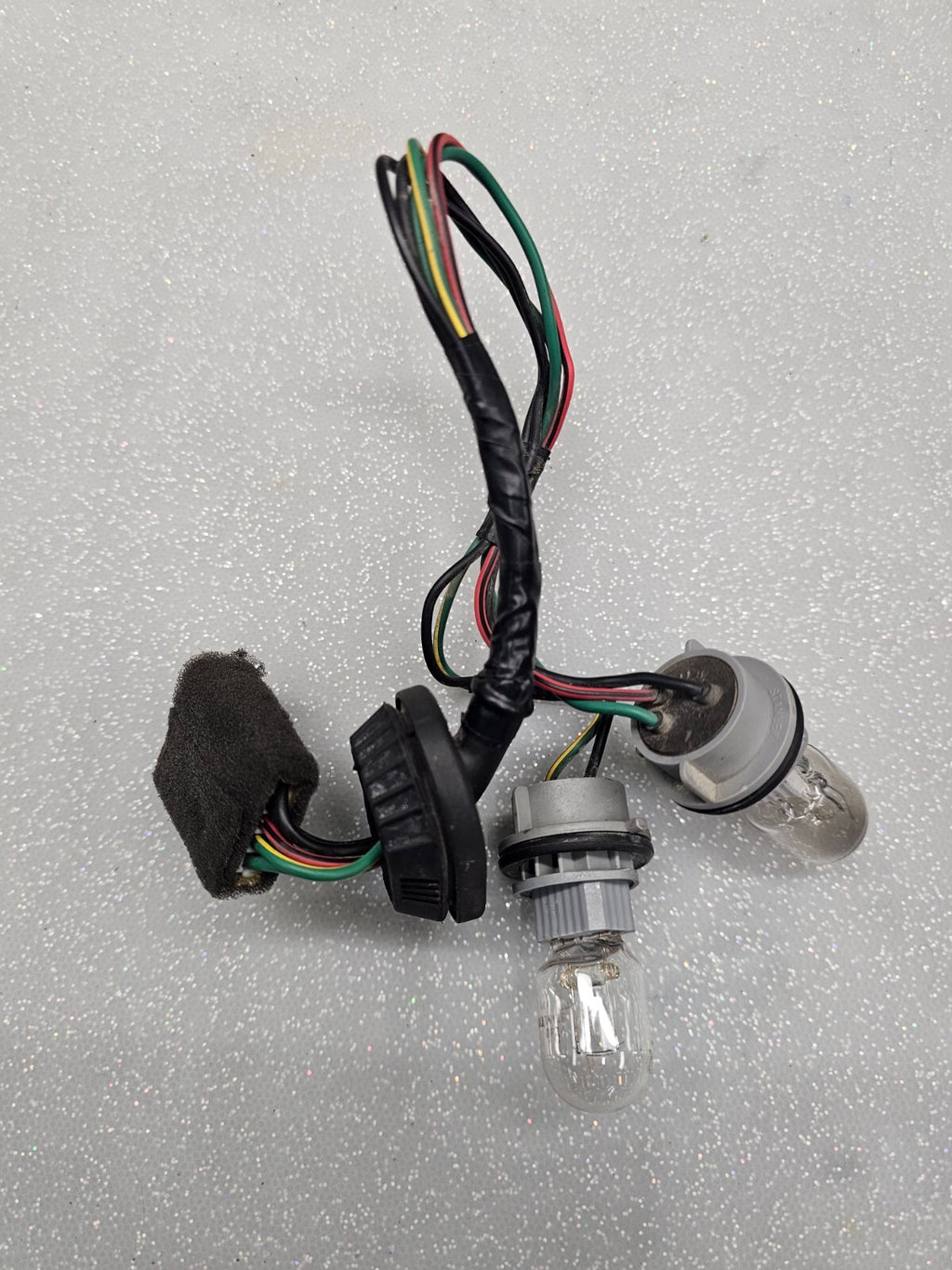 🔥1999 - 2004 Honda Odyssey Tail Light Lamp Wiring Harness Bulb Socket