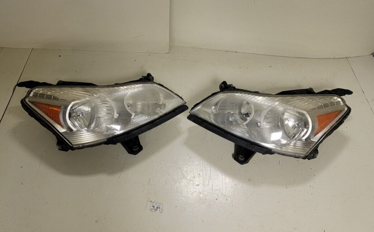 🔥 2009-2012 Chevy Traverse Headlights Front Lamps Pair Set
