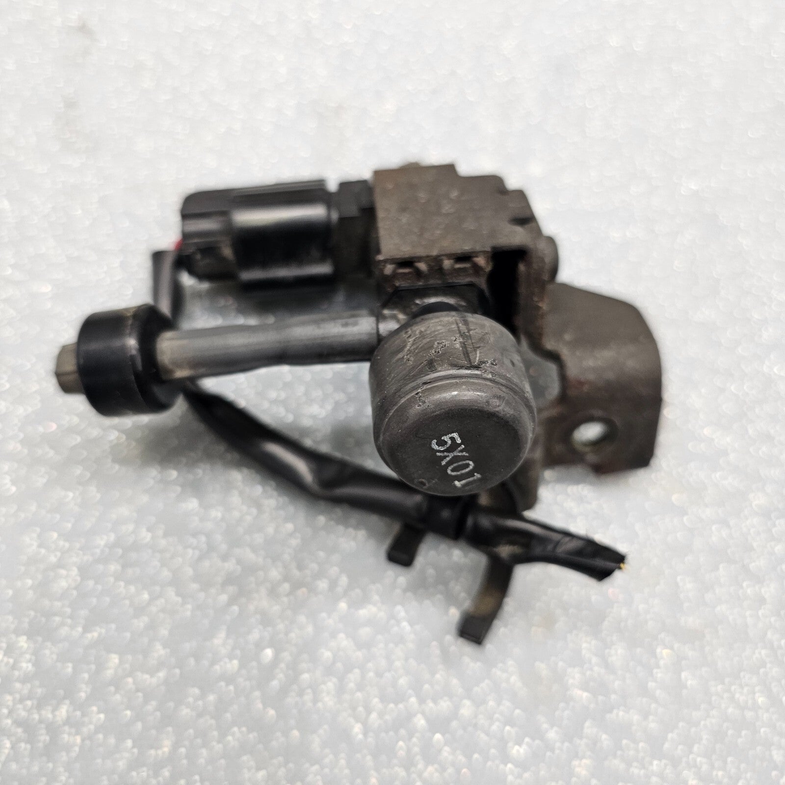 02-06 Honda CRV Acura RSX Bypass Control Valve Solenoid IMRC Intake Manifold OEM