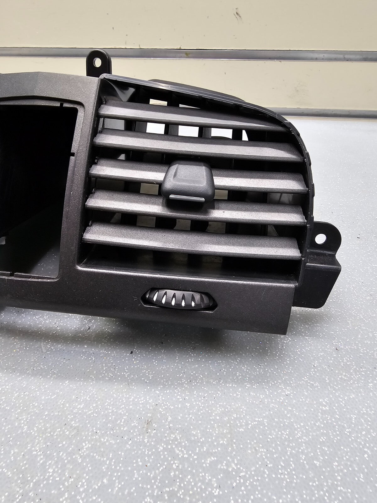 🔥07-09 Cadillac SRX Center Dash A/C Heater Air Vent Assembly Chrome Trim OEM