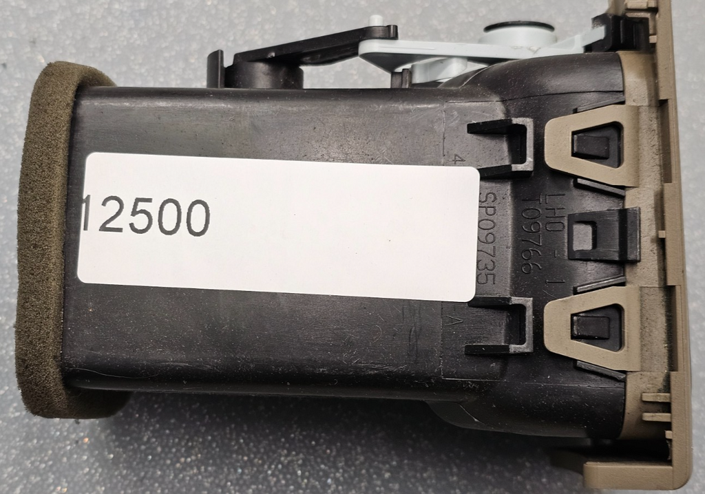 🔥05-07 FORD FOCUS Dash left Driver Master AC A/C Air Vent Heater Panel Tan