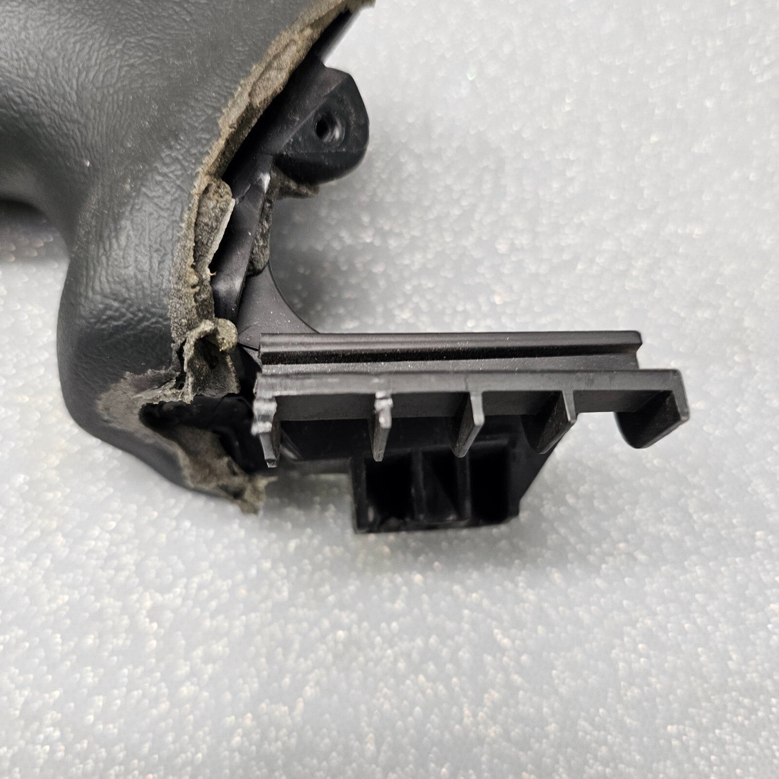 🔥99-02 Chevrolet GMC Silverado Tahoe Front Left Door Armrest Handle Graphite H1