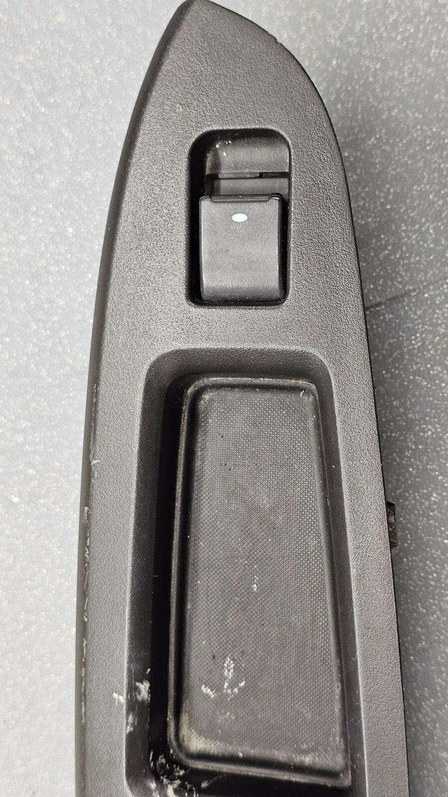 🔥06-08 Chevy Impala Right Passenger Power Window Switch Bezel Assembly Black