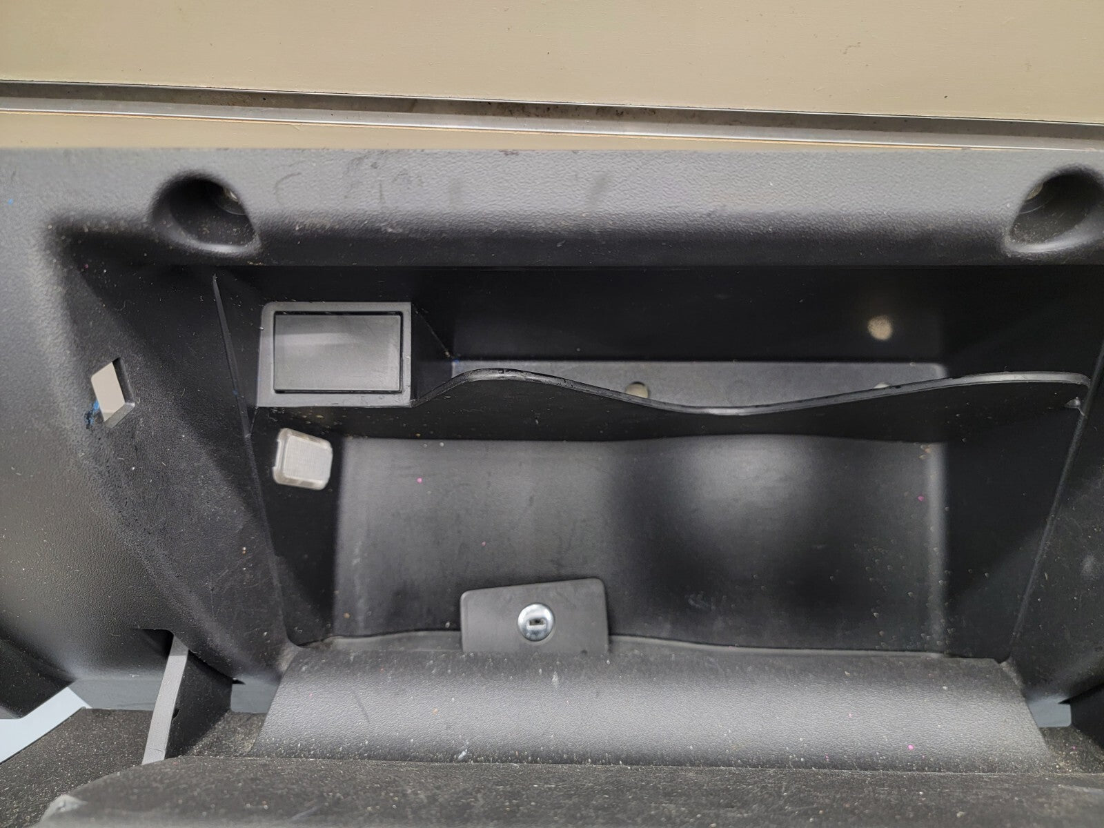 🔥98-08 VOLKSWAGEN BEETLE GTI R32 DASH GLOVE BOX STORAGE COMPARTMENT BLACK