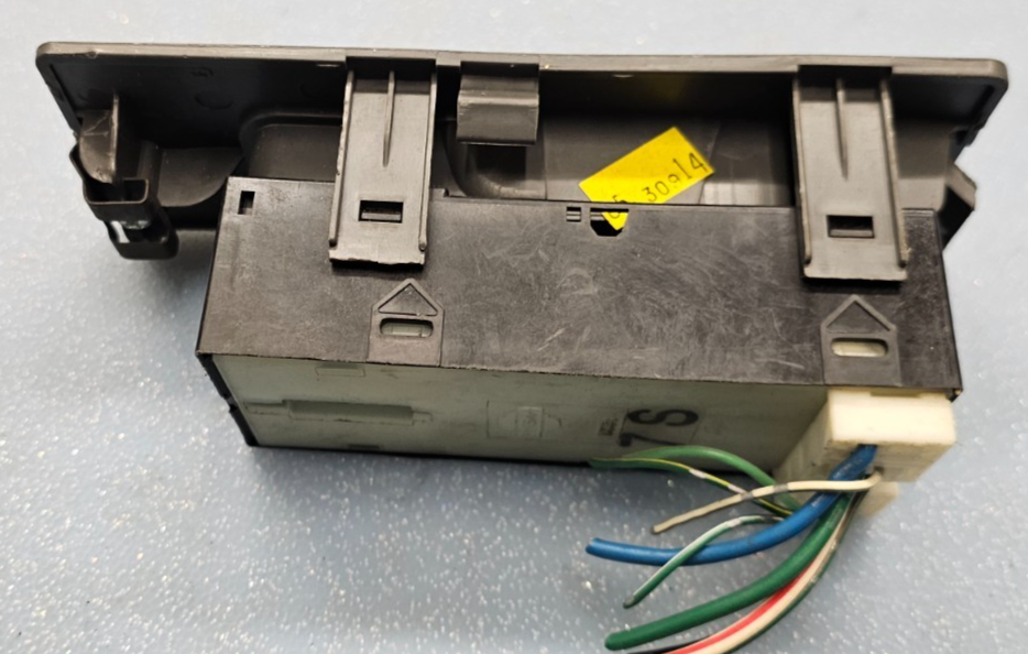🔥04-15 TITAN ARMADA PASSENGER SIDE POWER WINDOW LOCK SWITCH ASSEMBLY GRAY OEM