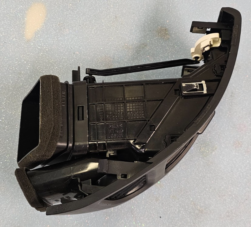 🔥10-13 KIA FORTE DASH LEFT DRIVER A/C AC AIR VENT HEATER PANEL ASSEMBLY BLACK