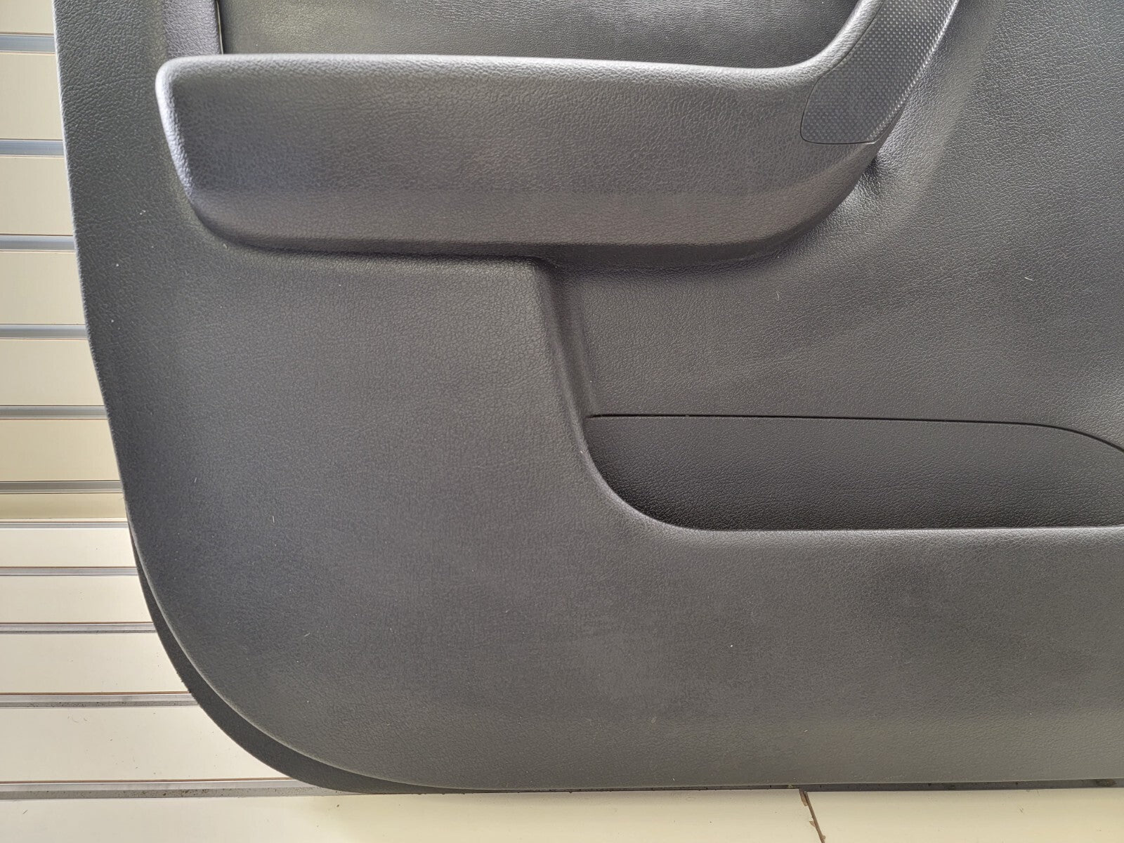 06-10 HUMMER H3 driver LEFT FRONT DOOR TRIM PANEL black OEM