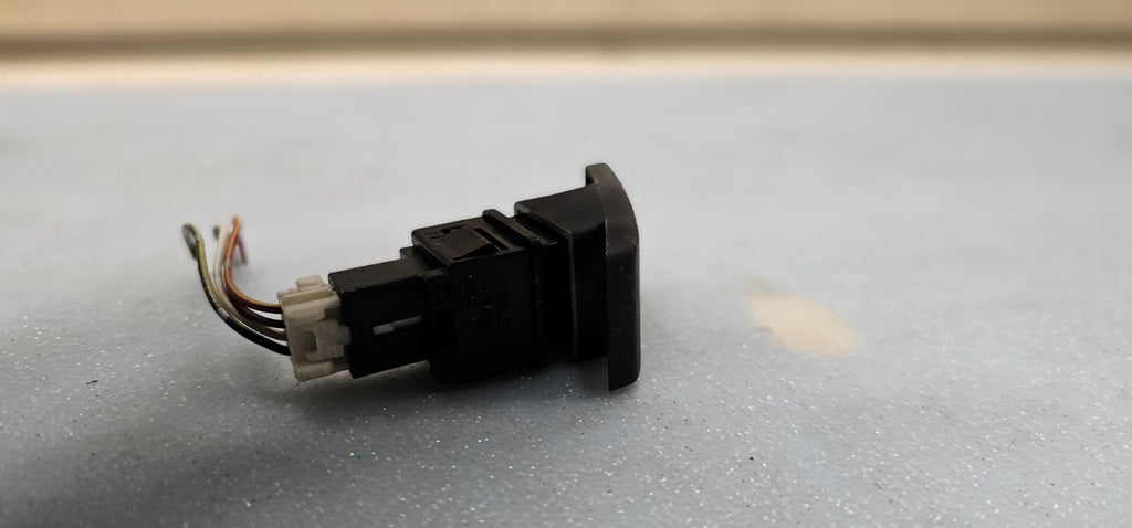 🔥07-10 Suzuki Swift Hazard Emeregency Light Switch Assembly Black