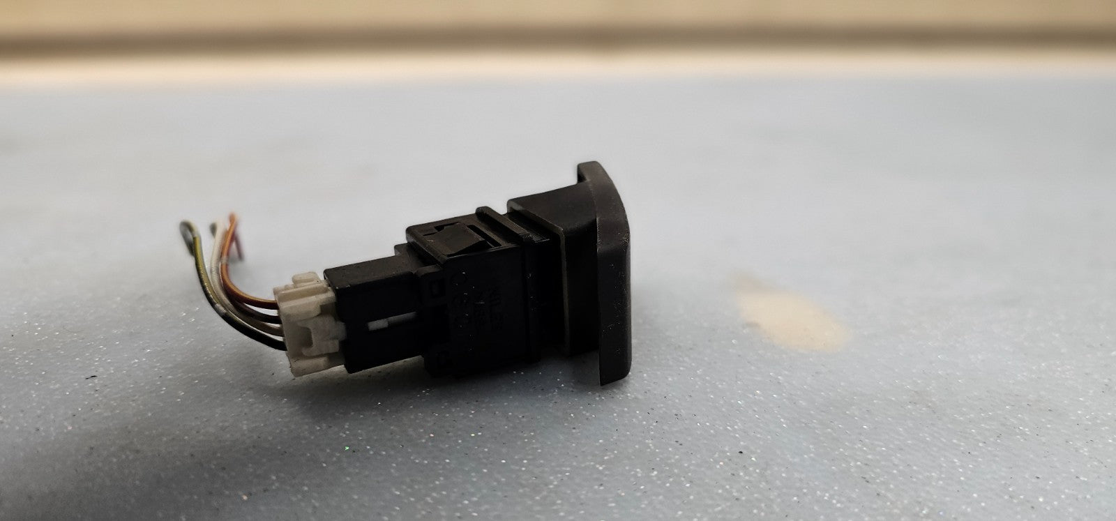🔥07-10 Suzuki Swift Hazard Emeregency Light Switch Assembly Black