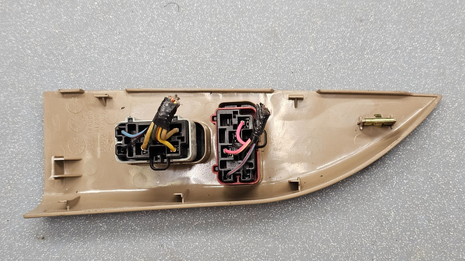 🔥99-02 Ford F150 Front Right Passenger Power Door Window Lock Switch TAN OEM