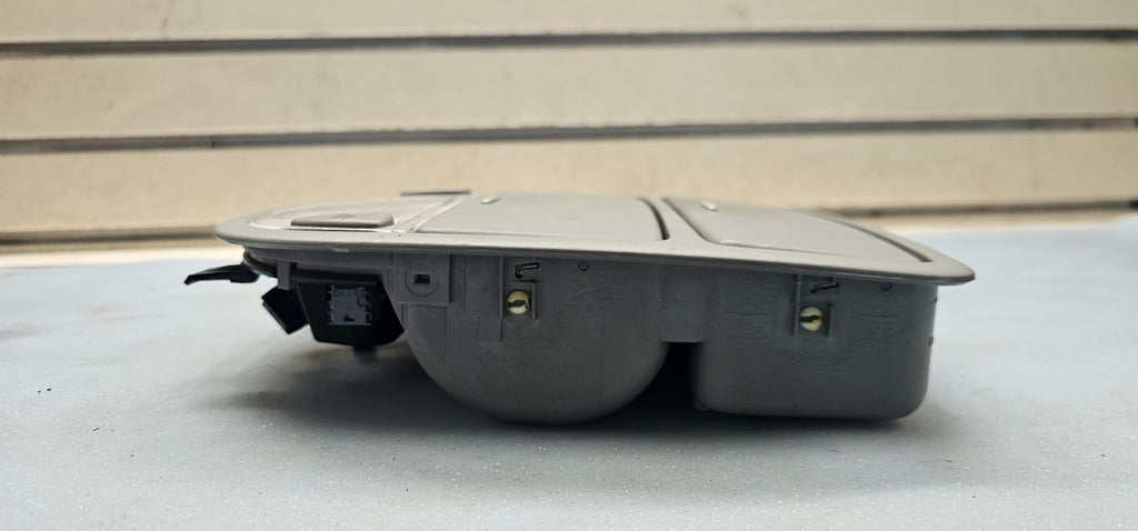 🔥07-12 HYUNDAI SANTA FE FRONT OVERHEAD CONSOLE DOME MAP LIGHT LAMP SUNROOF GRAY