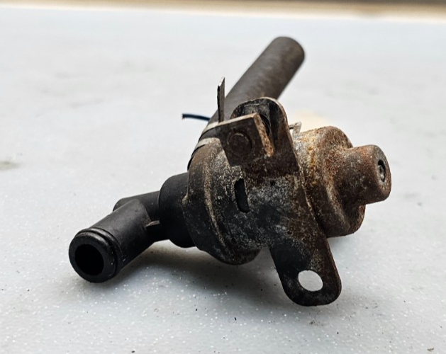 🔥1999-2002 Toyota Corolla Valve Vacuum Switch OEM