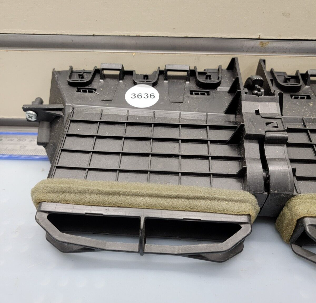 🔥2010-2012 Nissan Versa Dash Panel A/C Center Upper Air Vent Grilles OEM